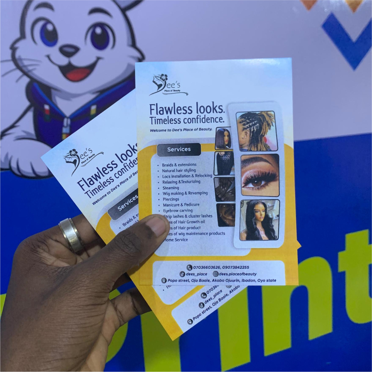 Close-up of Waaprint flyer finish