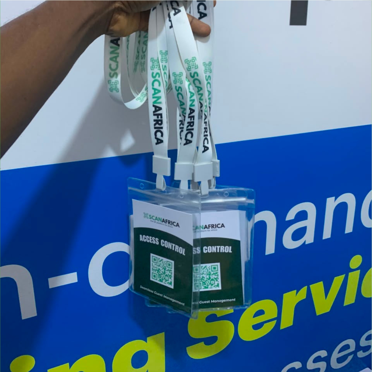 Custom neck tags by Waaprint