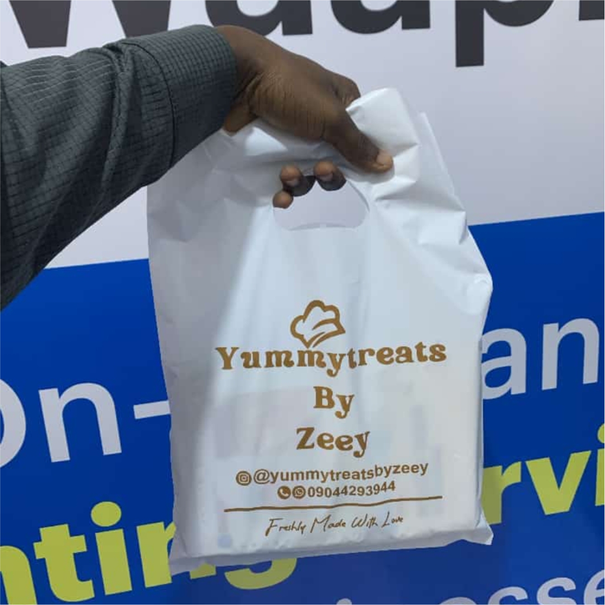 Custom nylon bags in Nigeria by Waaprint