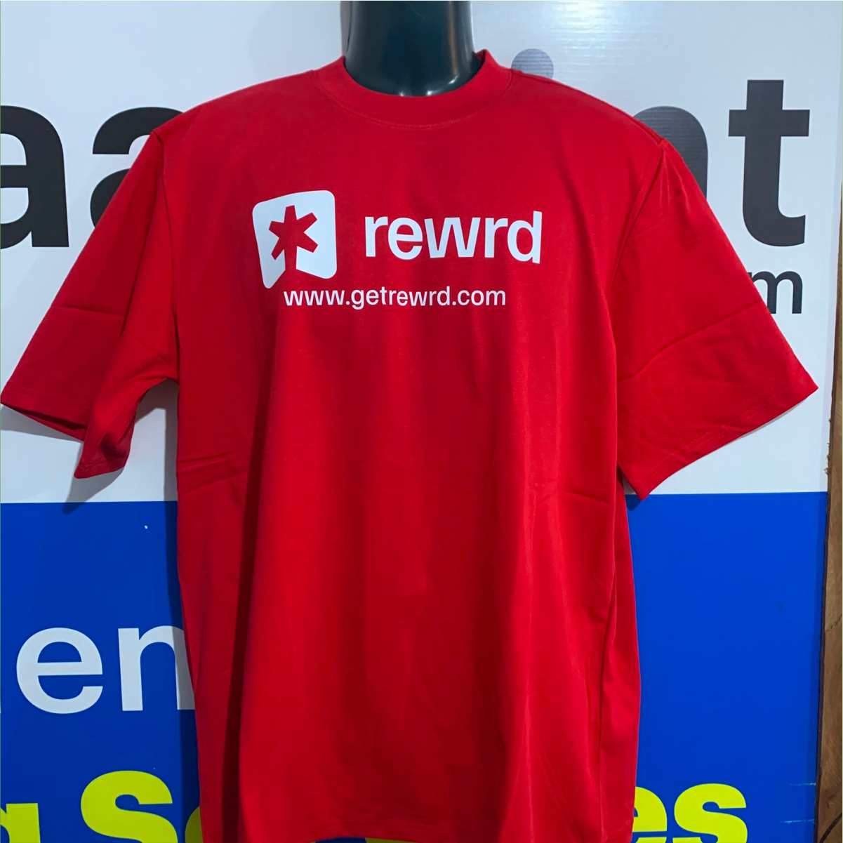 Custom T-shirt printing by Waaprint